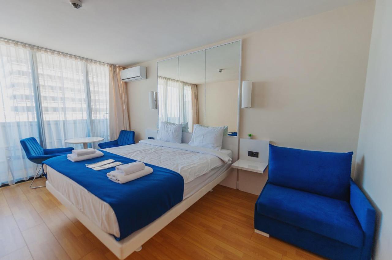 ホテル Black Sea Luxury Towers バトゥーミ エクステリア 写真