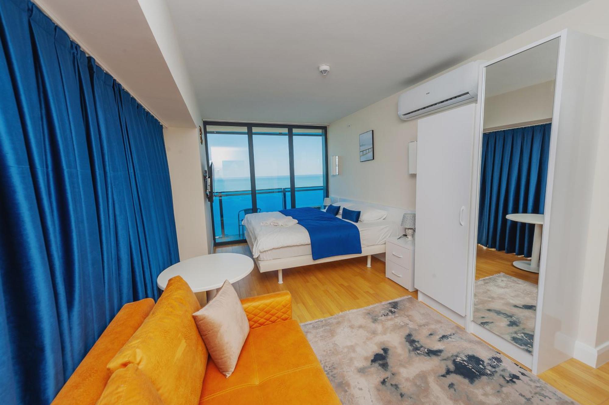 ホテル Black Sea Luxury Towers バトゥーミ エクステリア 写真