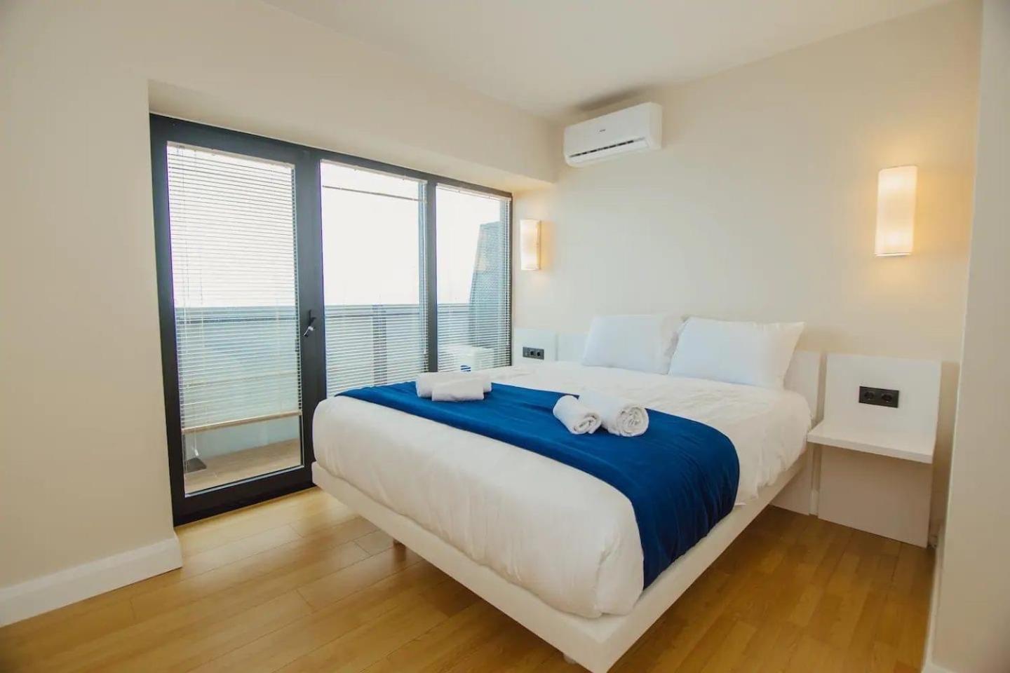 ホテル Black Sea Luxury Towers バトゥーミ エクステリア 写真